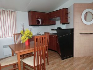 mobil home salle a manger 56